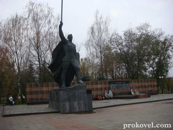 У Ковелі &laquo;Свобода&raquo; наполягає прибрати з Меморіалу Слави всі радянські символи