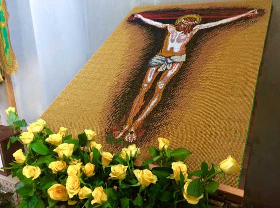Житель Ковельщини створив ікону з 106 тисяч сірників