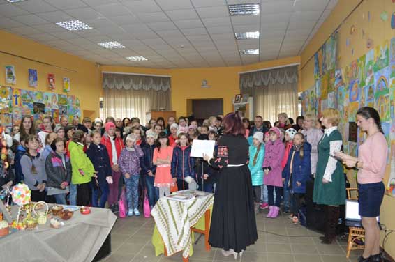 У Ковелі триває виставка дитячого малюнка &laquo;Великодня веселка&raquo;